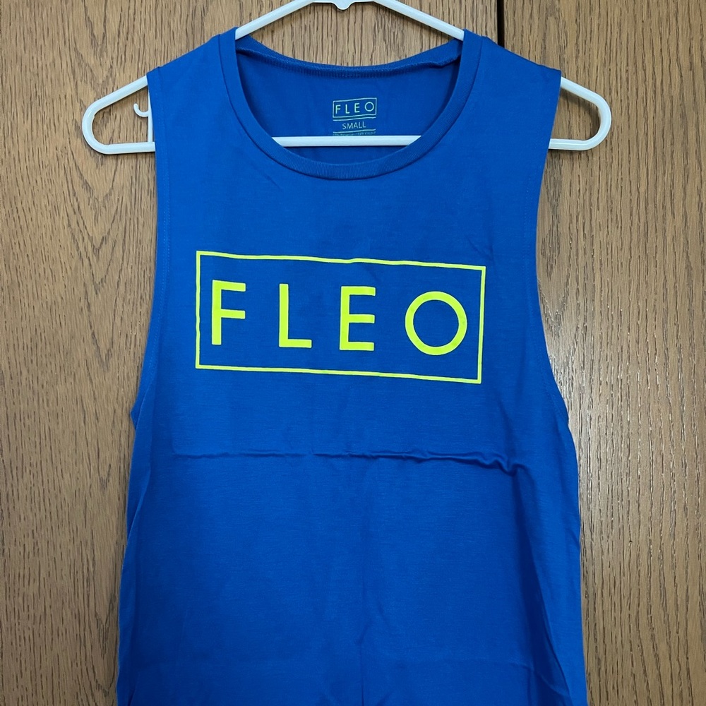 Fleo muscle tank